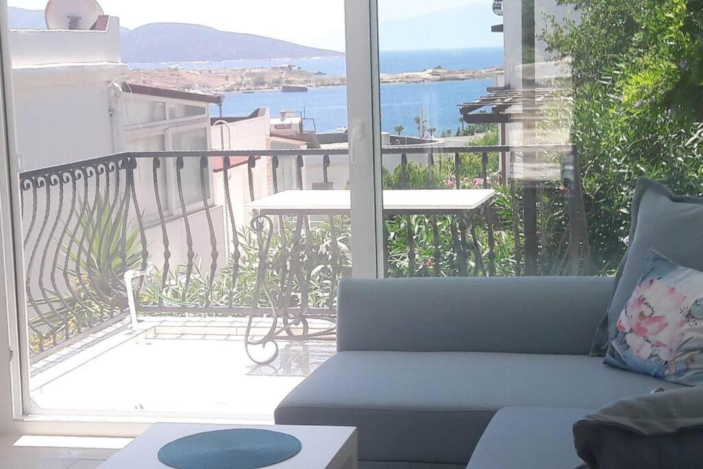 BODRUM BİTEZ -ASARLIK Denize 100 m. Villa