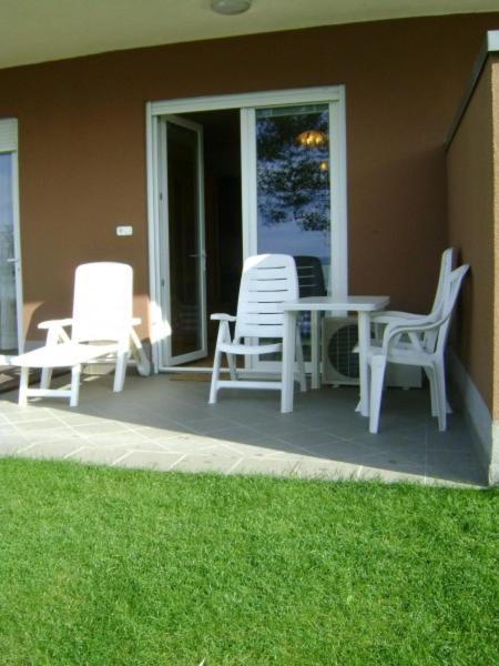 Zdjęcie z galerii obiektu Trixy wellness apartman Siófok w Siófoku