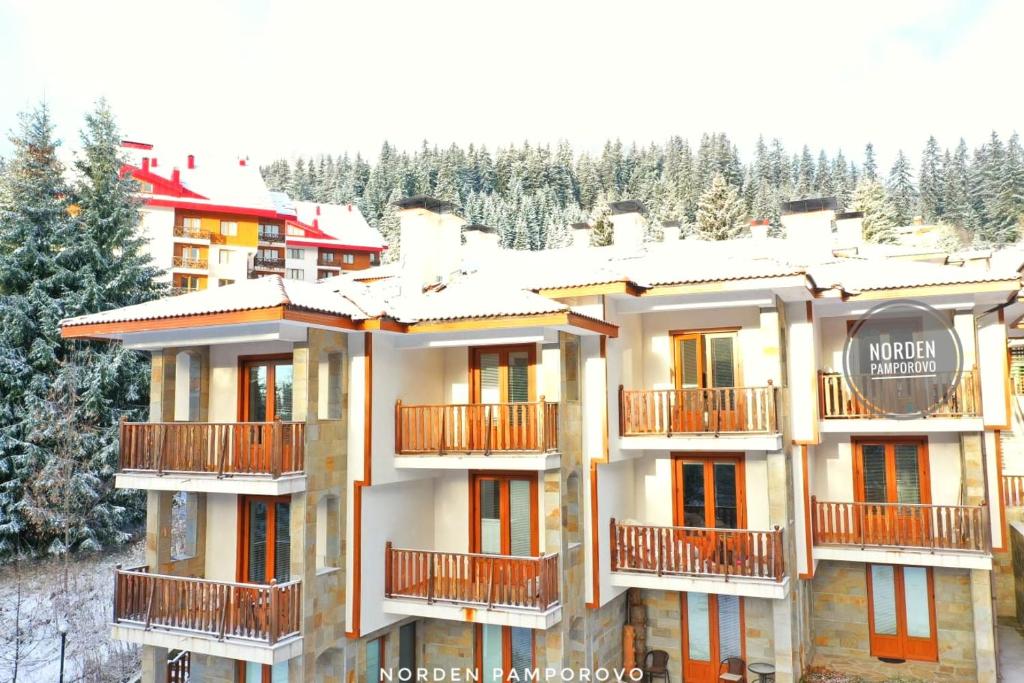 The building in which Az apartmant is located