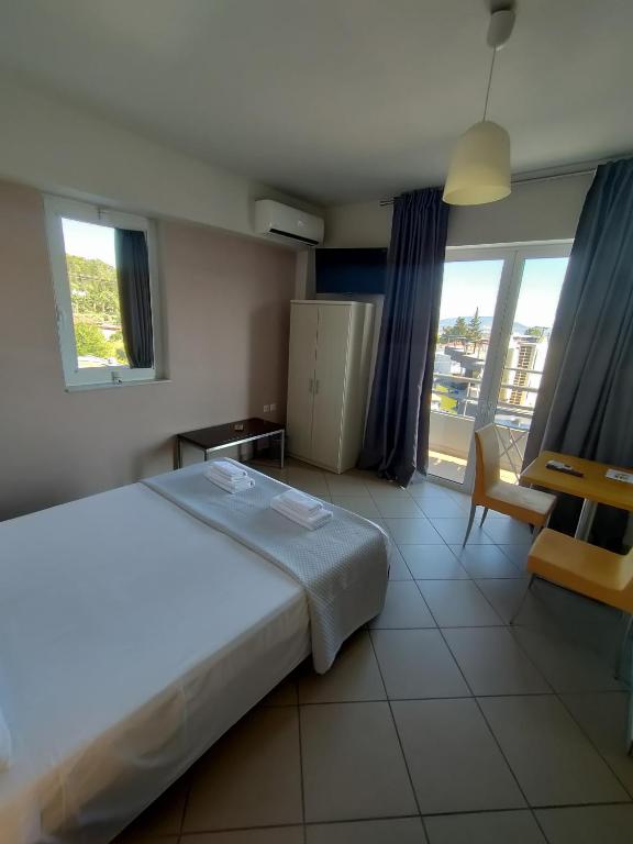 Peania Domus - Habitación Doble Con Baño Privado