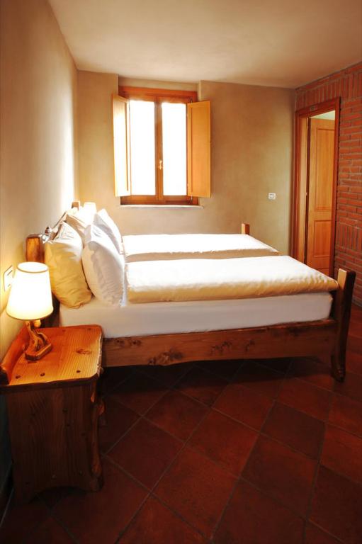 Agriturismo La Nevera - Habitación Familiar Con Vistas A La Montaña