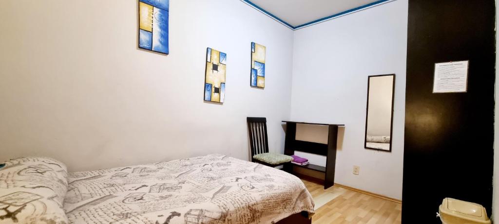 HOM Roma - Standard Double Room With Shared Bathroom