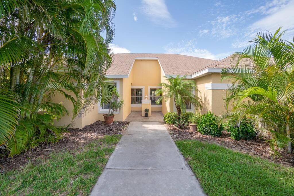 Banana Cabana Two Unit Duplex Walk To The Beach - Maison De Six Chambres
