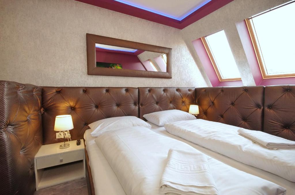 Várfürdő Panzió Gyula - Deluxe Double Room With Shower