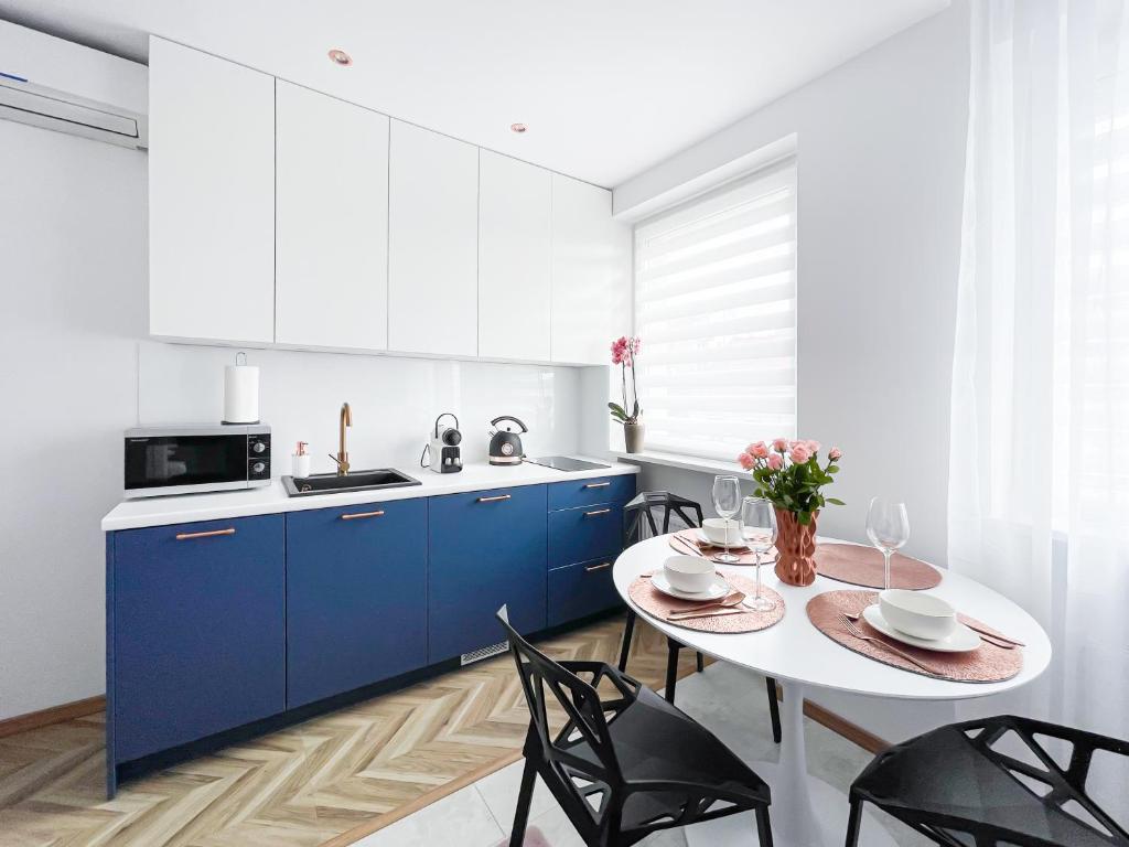 RoomService - Apartment