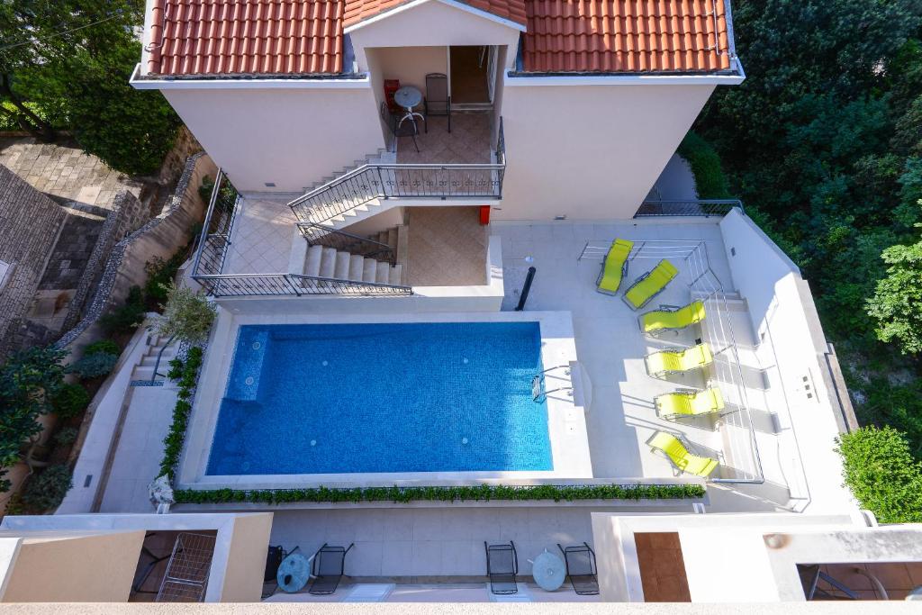 Piscina a Villa Lanterna o a prop