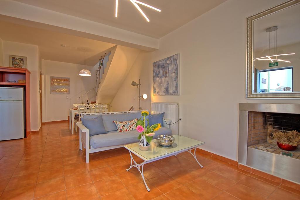 Posedenie v ubytovaní Houses By The Sea - 50 m from the beach by PosarelliVillas