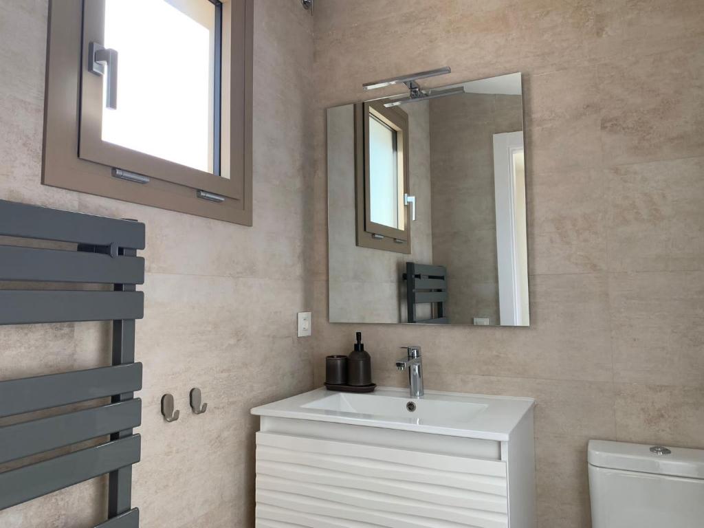 A bathroom at Ca La Fustereta