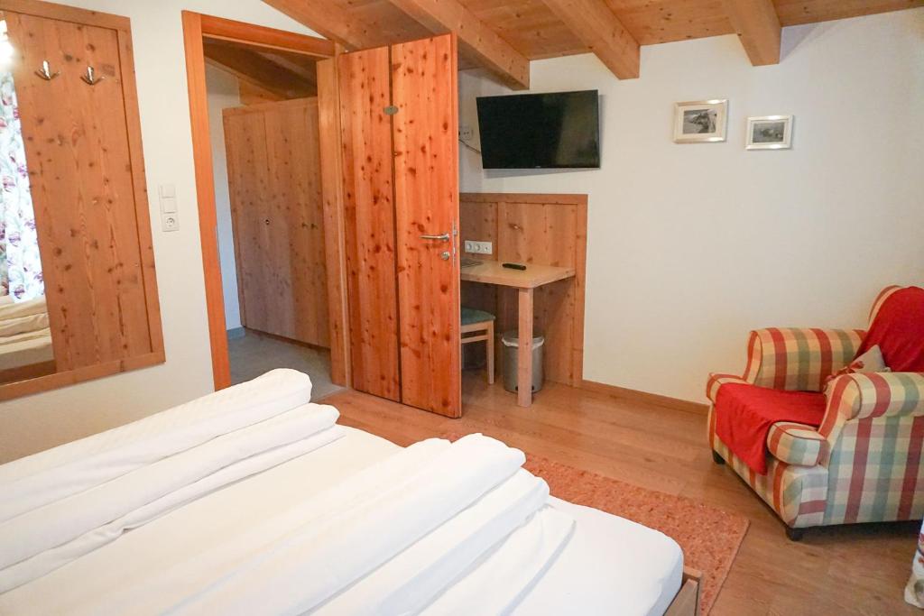 Postel nebo postele na pokoji v ubytování Pension Angern