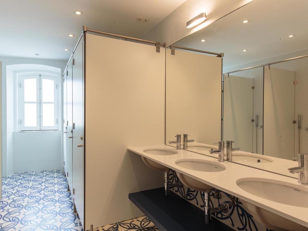 Heaven Inn Suites & Terrace - 9