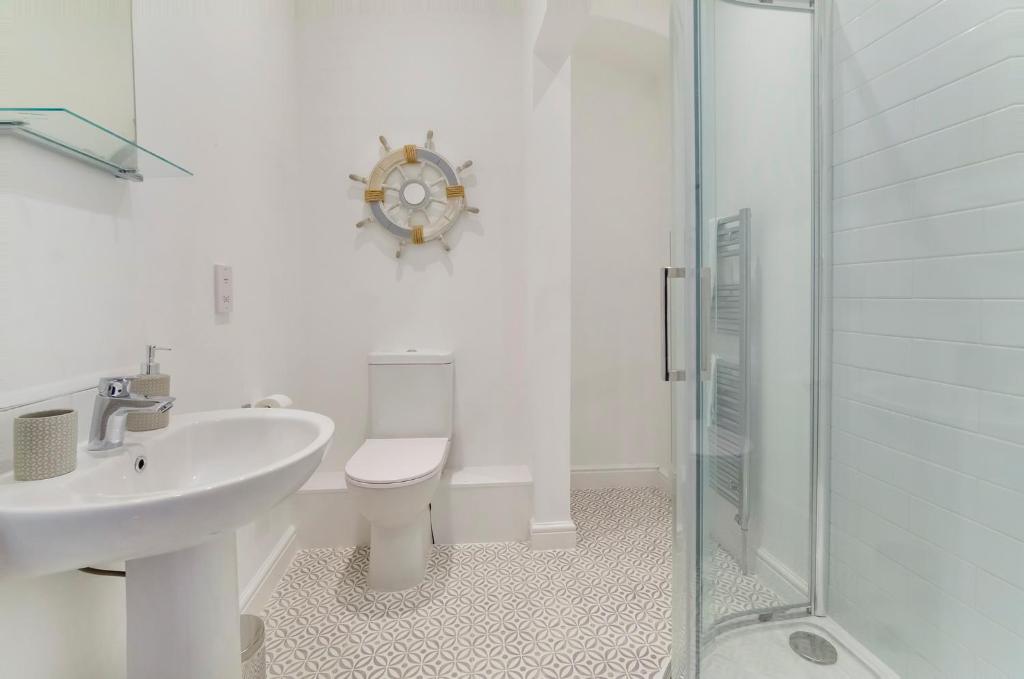Koupelna v ubytování Historic House in the Heart of York City Centre with Free Parking