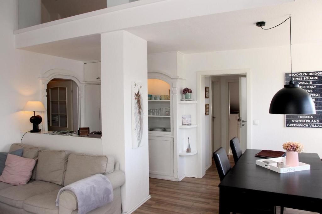 Kuchyň nebo kuchyňský kout v ubytování Ferienwohnung Seeloft mit Balkon und Seeblick