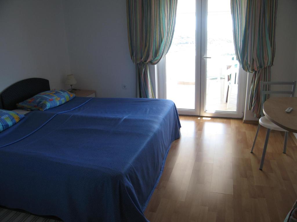 Fotografie z fotogalerie ubytování Zimmer F2 v destinaci Pula