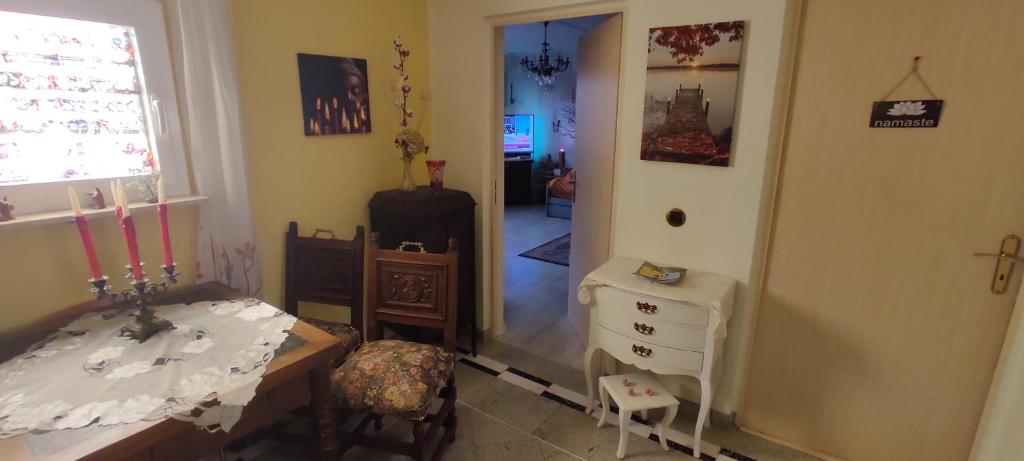 Weltoffenes privates Gästezimmer bei LGBTQ freundlichen Gastgeber der mit in der Wohnung lebt - 19