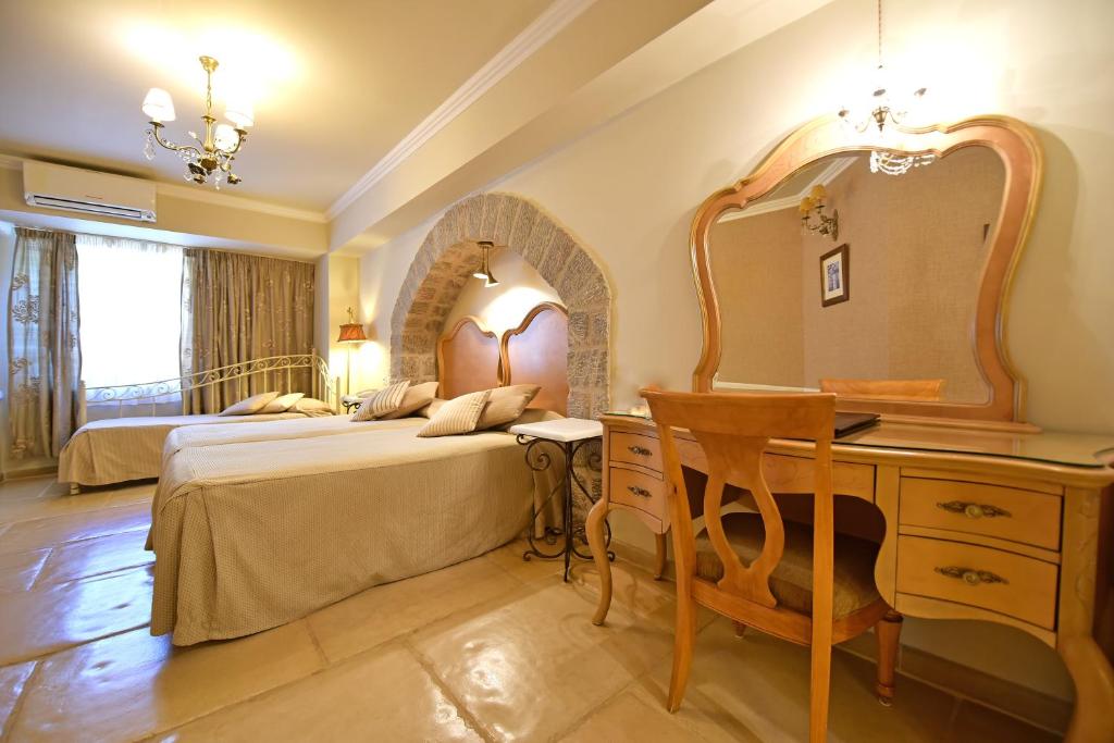 Angelica Traditional Boutique Hotel - 2