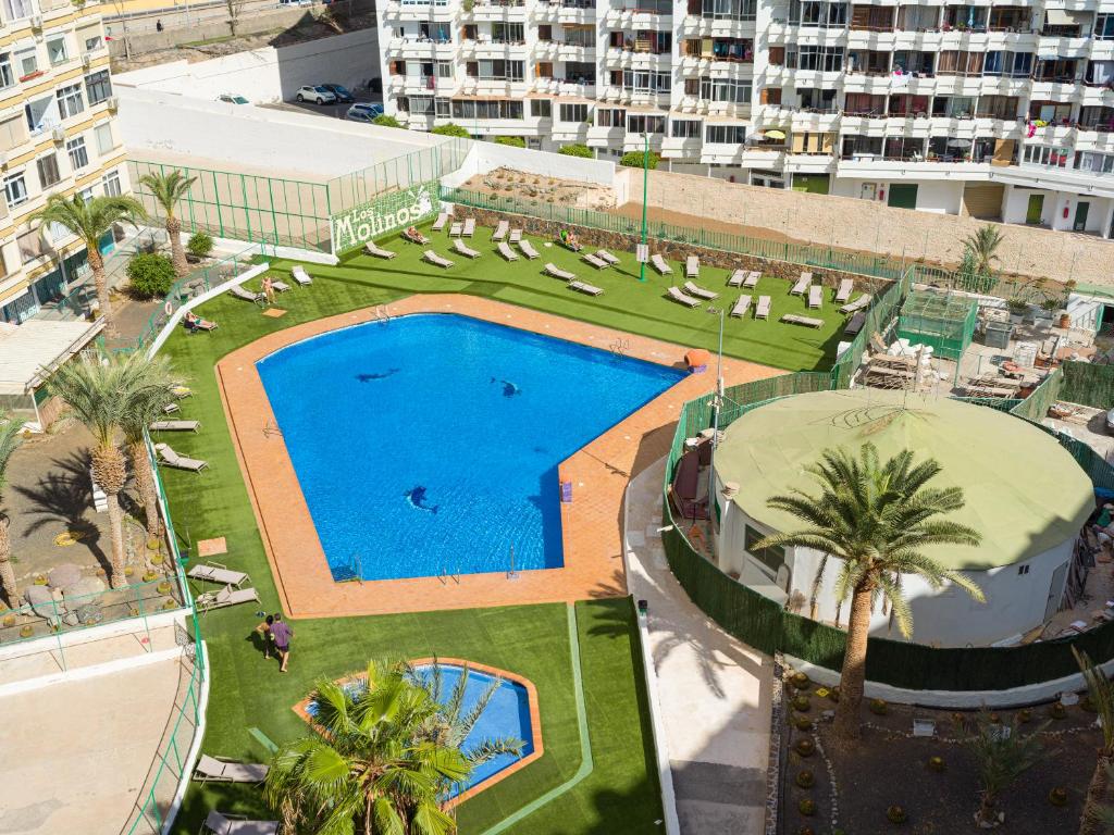 Bazén v ubytovaní Top view central spacious apartment alebo v jeho blízkosti