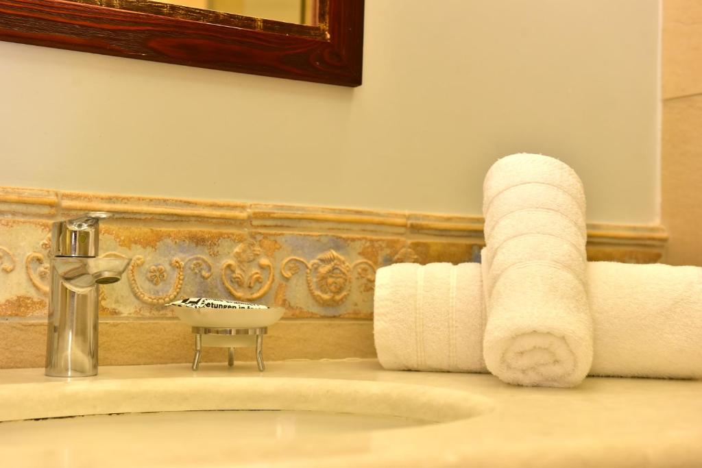 Angelica Traditional Boutique Hotel - 4