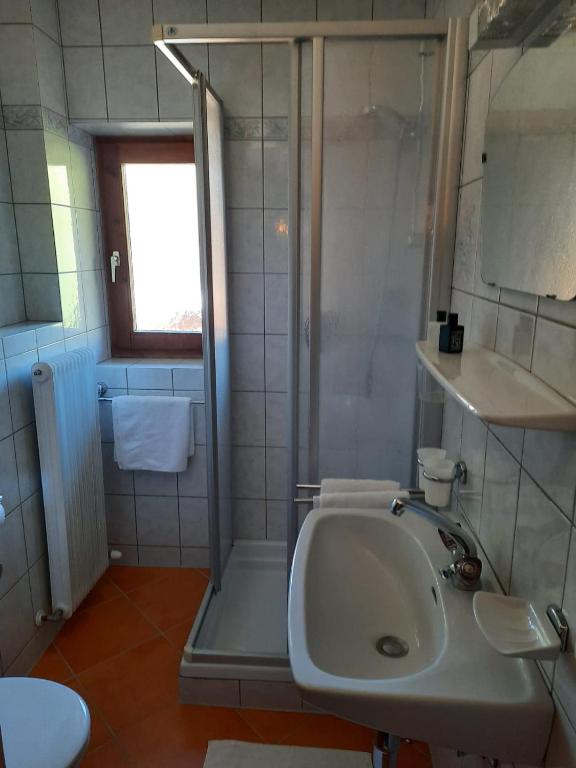 Koupelna v ubytování Haus Gmahblick Ferienwonungen