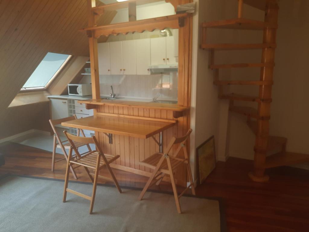 Kuchyň nebo kuchyňský kout v ubytování Acogedor y cálido apartamento con vistas a la montaña