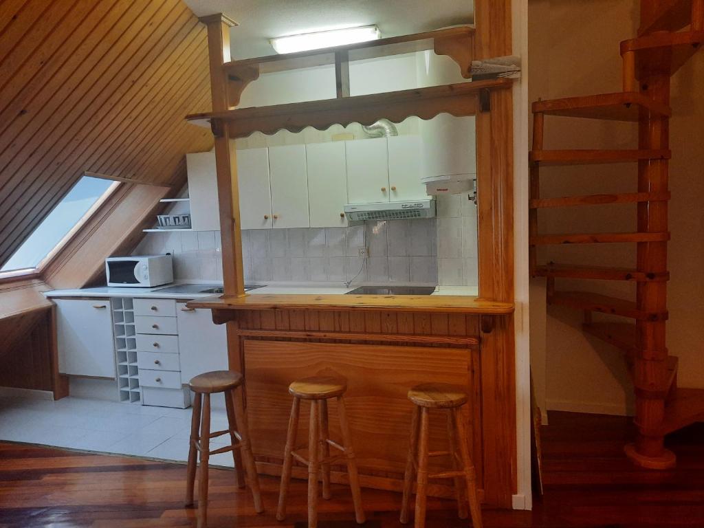 Kuchyň nebo kuchyňský kout v ubytování Acogedor y cálido apartamento con vistas a la montaña