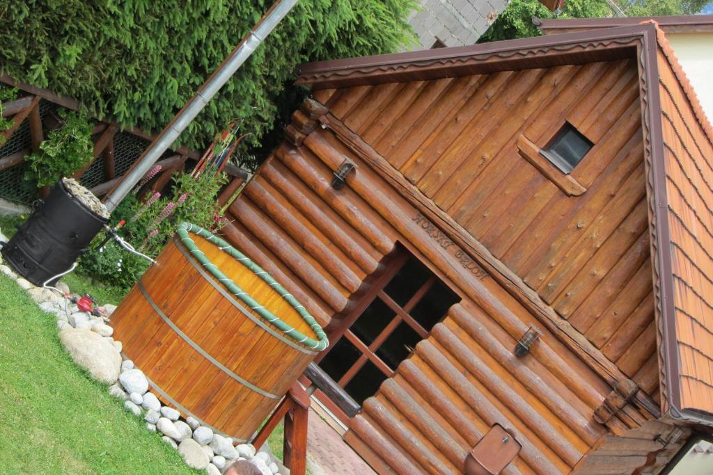 Budova, kde se prázdninový dům nachází