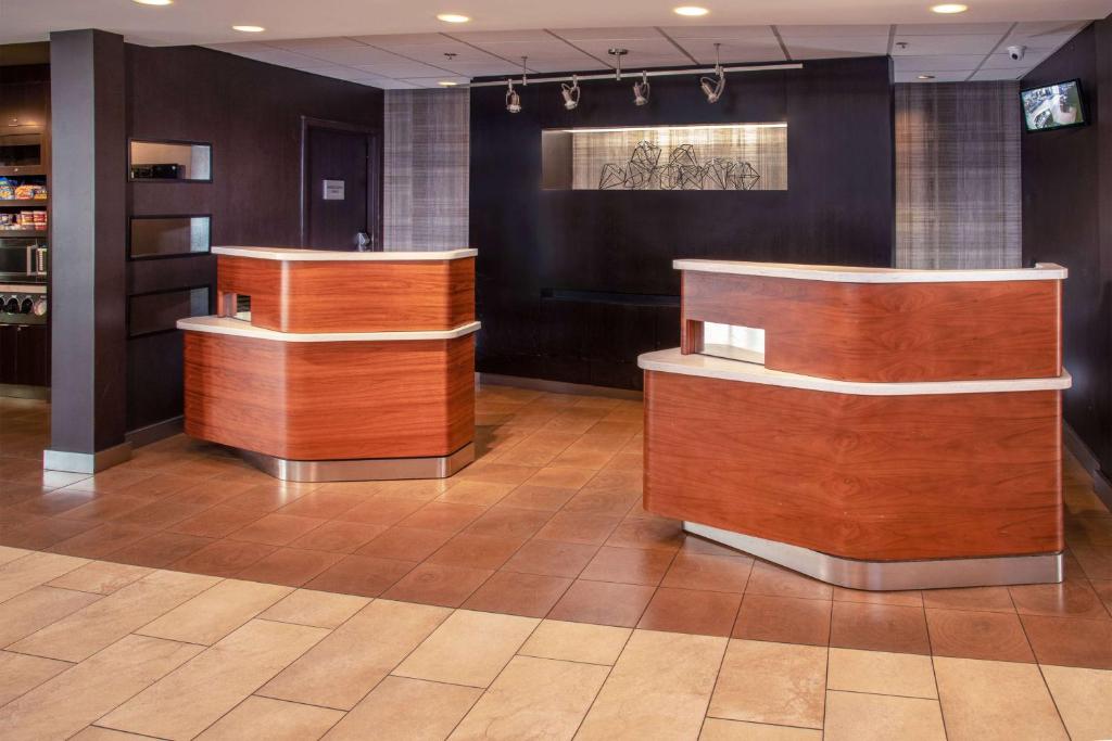 O saguão ou recepção de Sonesta Select Newark Christiana Mall
