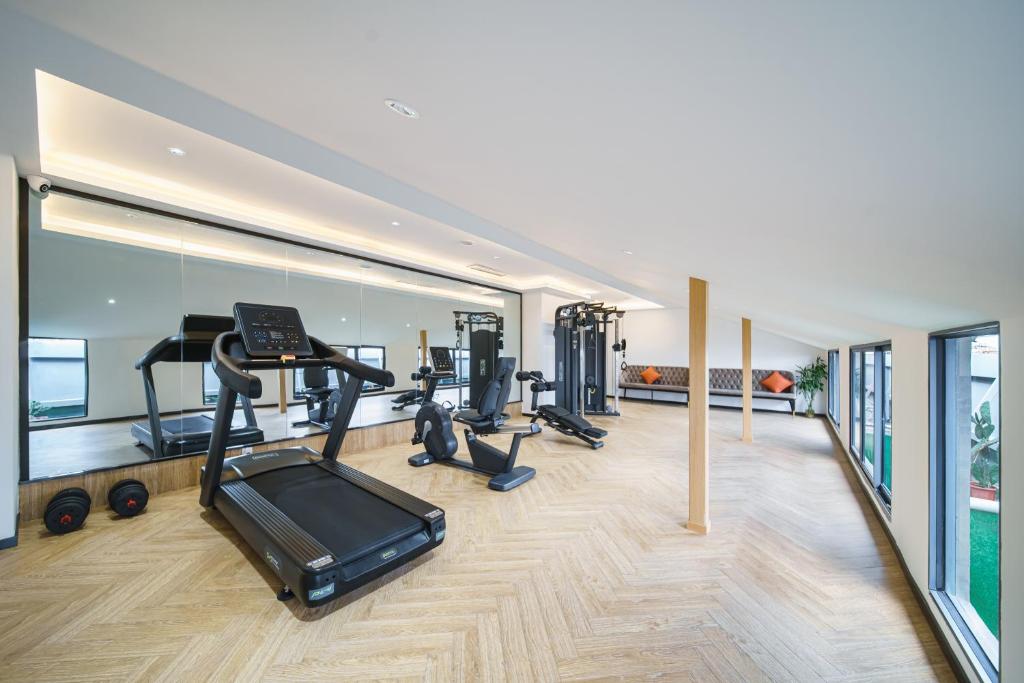 Fitness centrum a/nebo fitness zařízení v ubytování Yiwu Kasion Purey Hotel