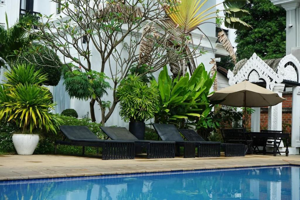 Bazén v ubytování Vimean Sovannaphoum Resort nebo v jeho okolí