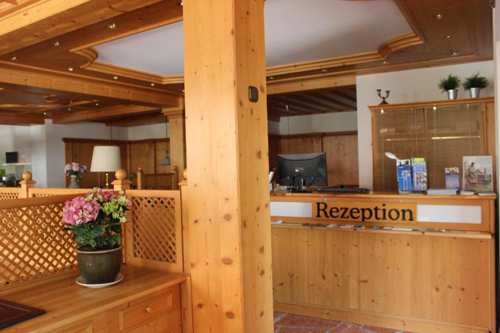Vstupní hala nebo recepce v ubytování Alpenhotel Widderstein