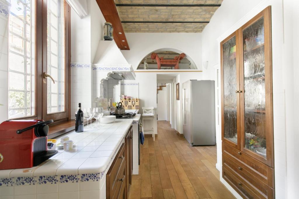 Kuchyňa alebo kuchynka v ubytovaní Leopardo 28 - Loft in Trastevere