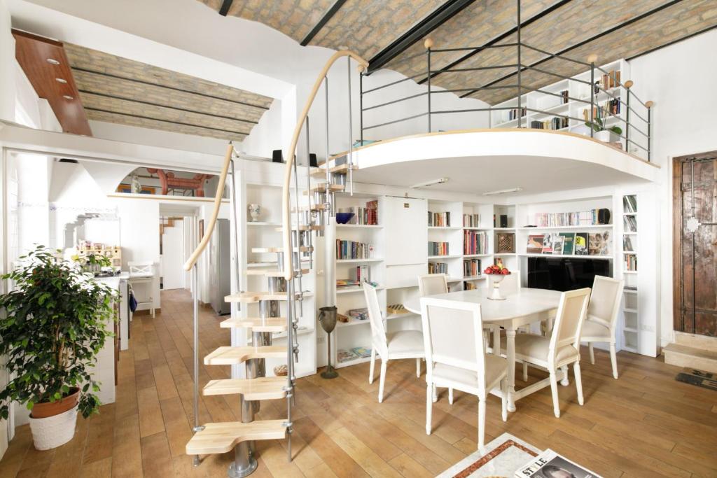 Posedenie v ubytovaní Leopardo 28 - Loft in Trastevere