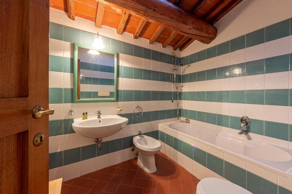 Koupelna v ubytování Agriturismo I Bonsi