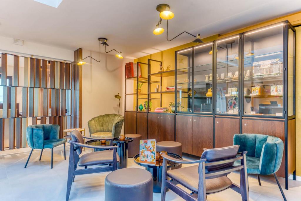 Posezení v ubytování Mah Hotel