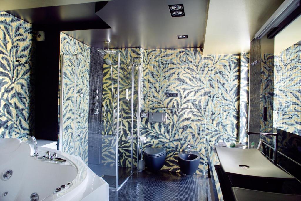 Koupelna v ubytování Damianii Luxury Boutique Hotel & Spa