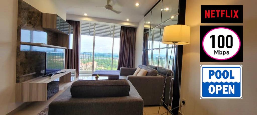 HostaHome Suites at Encorp Marina, mins to Legoland Malaysia - King Studio Con Sofá Cama