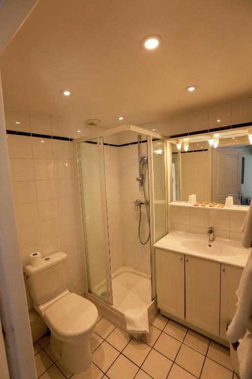 Lyo Hôtel - Centre Lyon Perrache - Resim 45