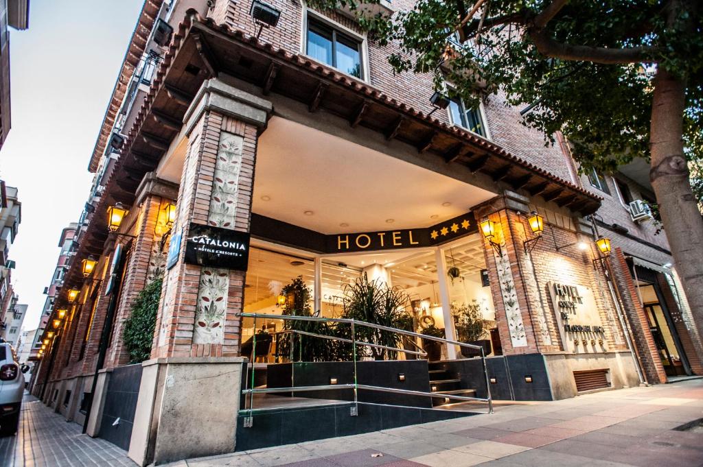 Exteriér nebo vchod ubytování Catalonia Conde de Floridablanca