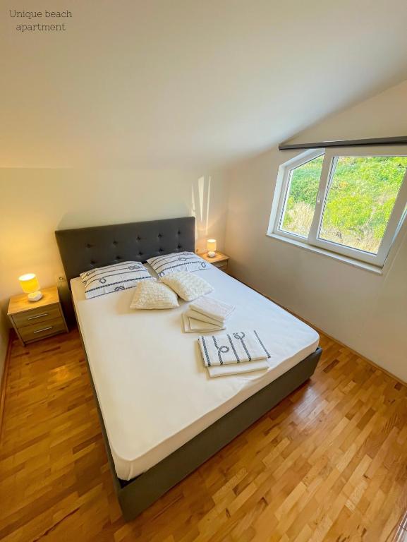 Vacation Rentals Croatia - 带有山景露台的公寓