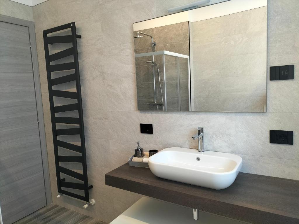 Zdjęcie z galerii obiektu Villa Verde, Romantica Villetta w mieście Lazise