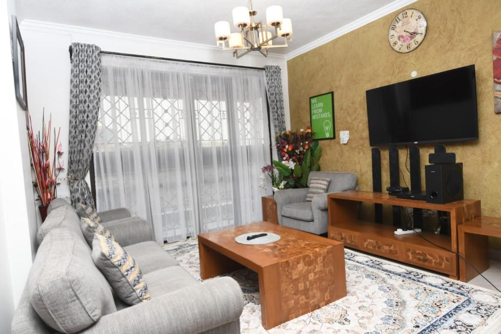SPACIOUS 3 BEDROOM FULLY FURNISHED APARTMENT, Nairobi (updated prices 2024)