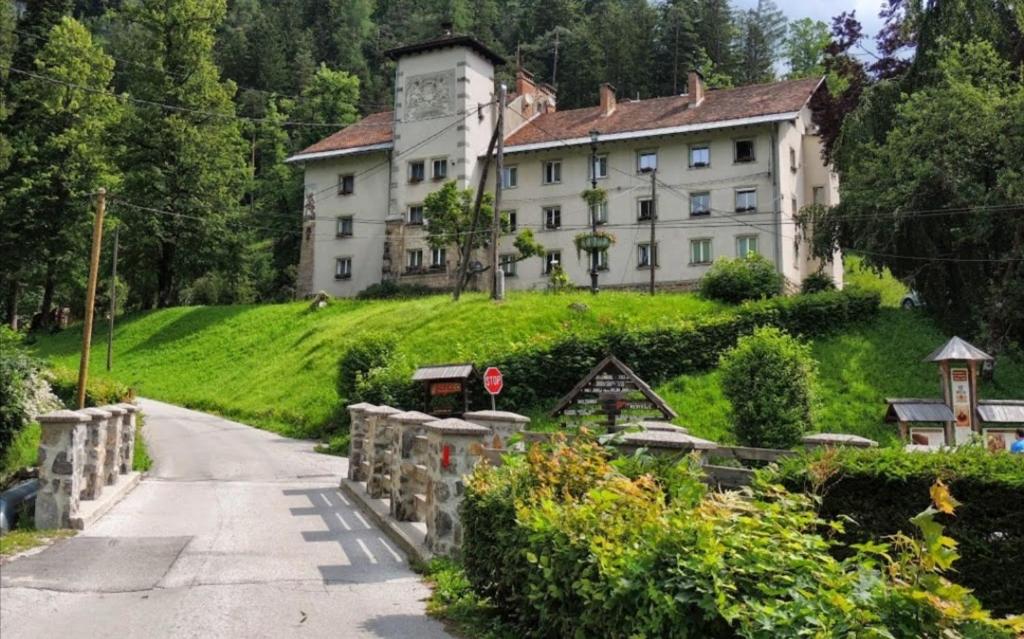 Zahrada ubytování Apartma Jelendol