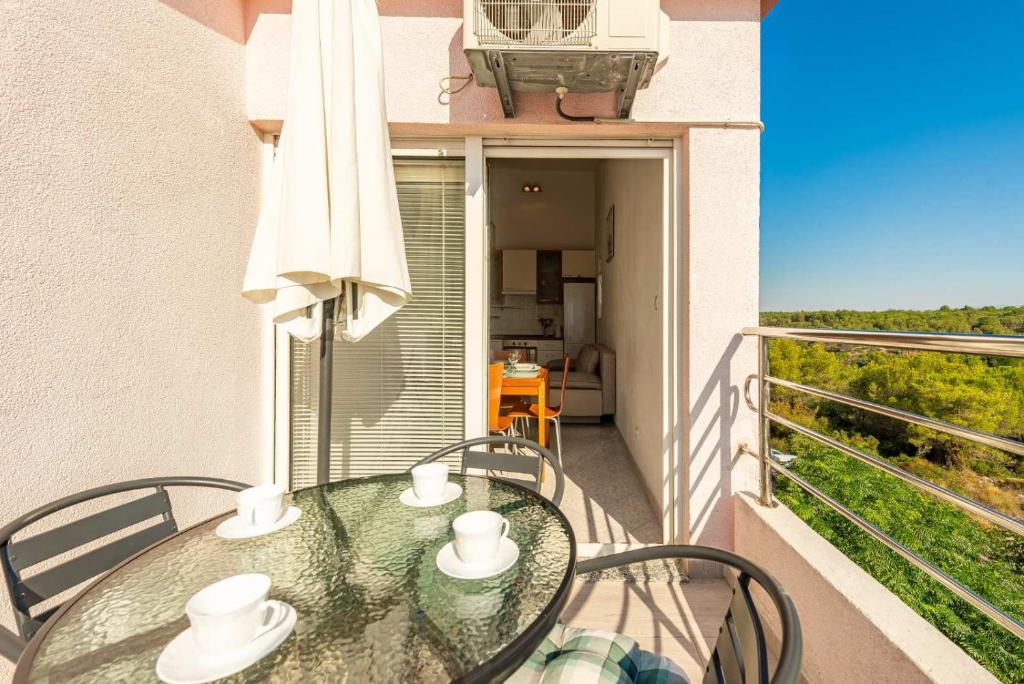 Balkón alebo terasa v ubytovaní Apartman Petković