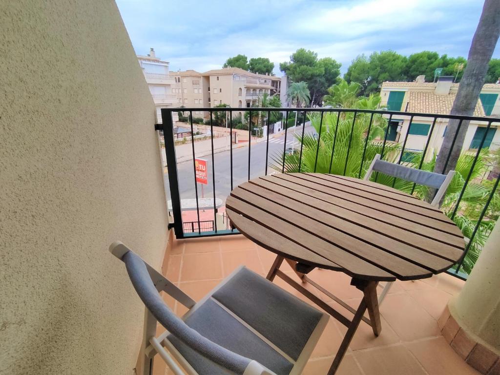 Balkón alebo terasa v ubytovaní Apartamento con WiFi y parking a 50 metros de la playa Cargador - ALBERT VILLAS