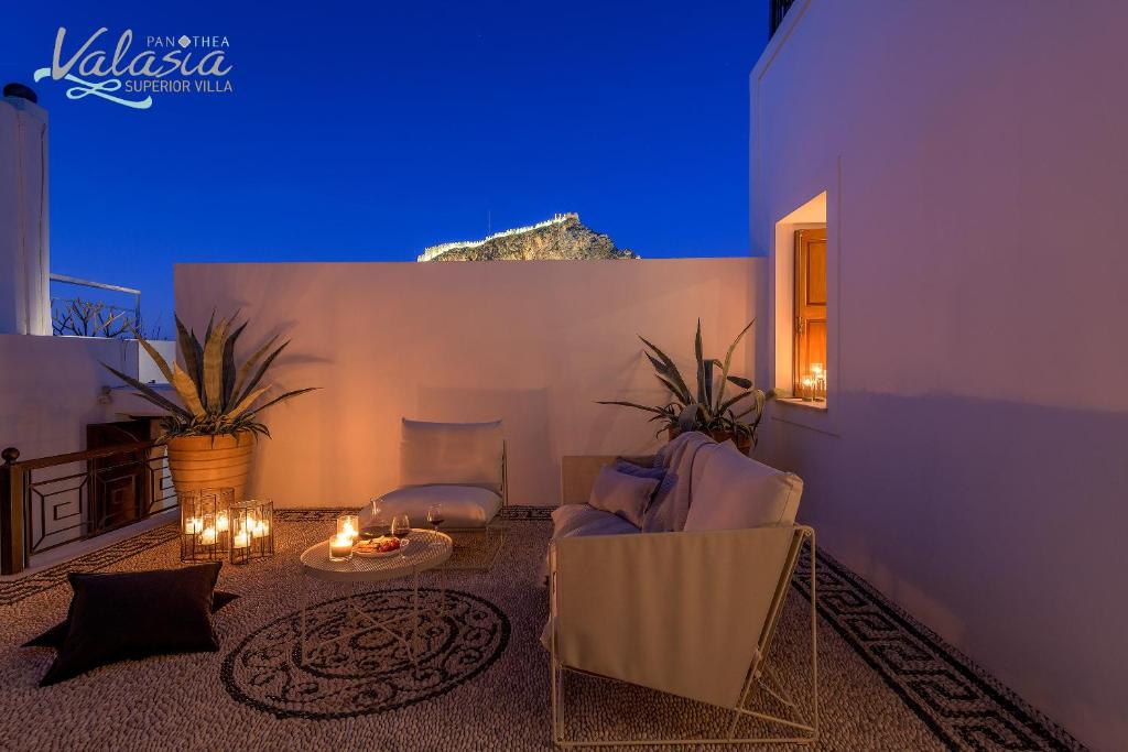Zdjęcie z galerii obiektu Panthea Valasia Boutique Villa w Líndos