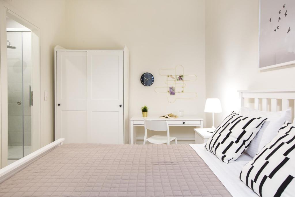 Effie's cozy old town studios - 5