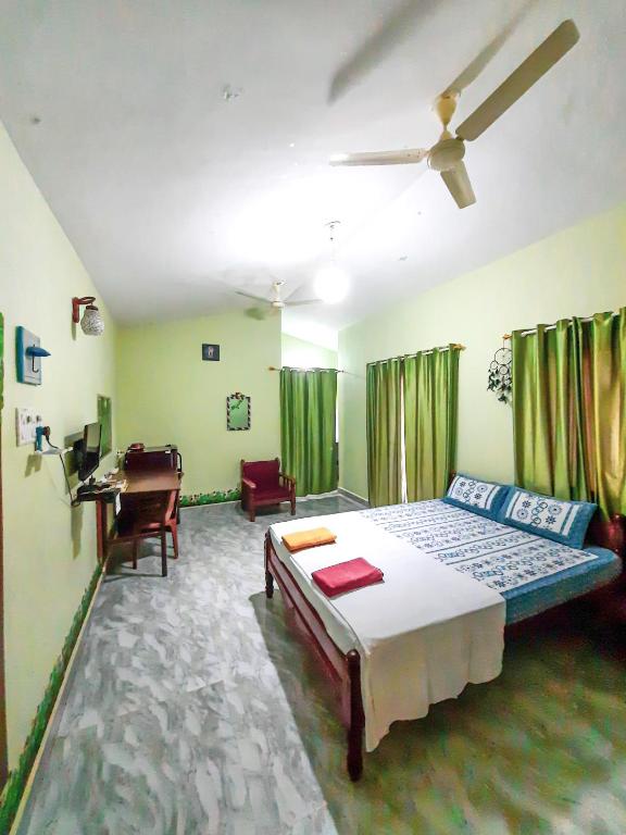 Postel nebo postele na pokoji v ubytování Auslyn Guest House