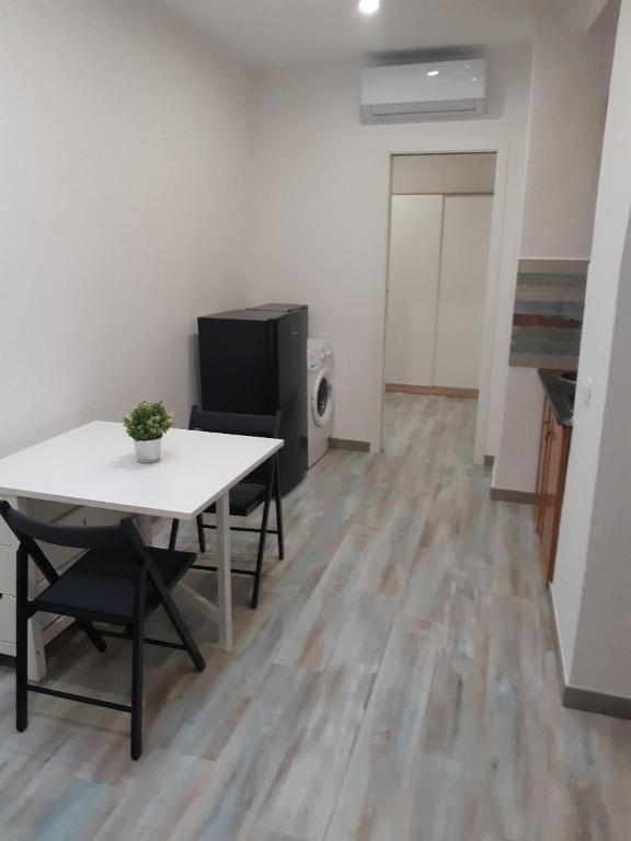 TV a/nebo společenská místnost v ubytování Guidonia Montecelio