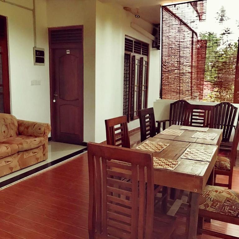 Sunnyplace Guest Mirissa - 12