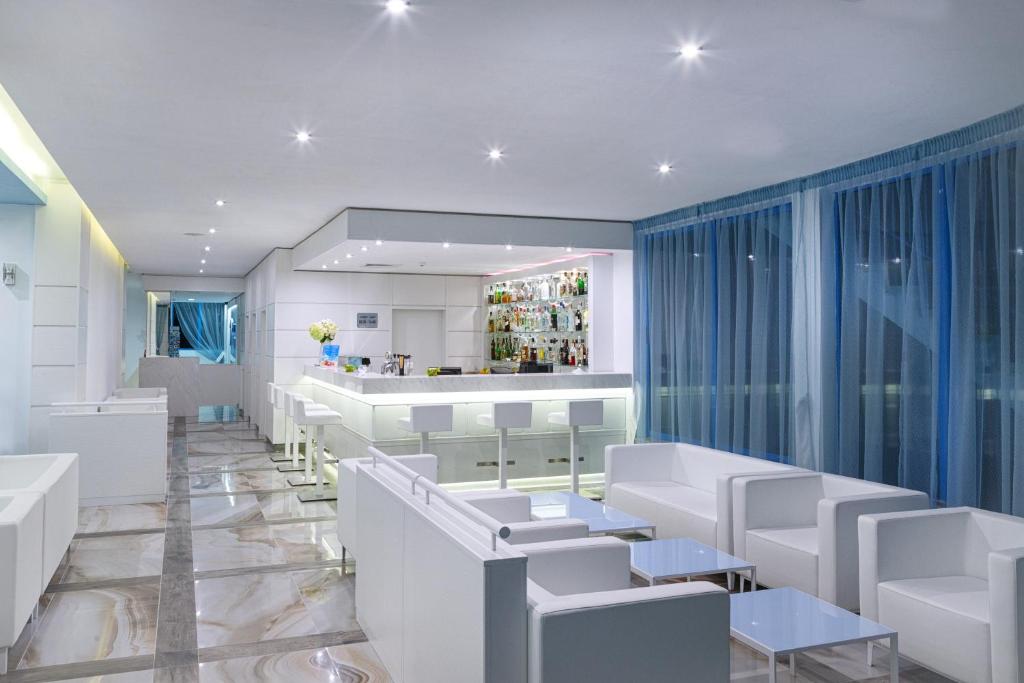 Posezení v ubytování Hotel Perla Beach Club - All Inclusive