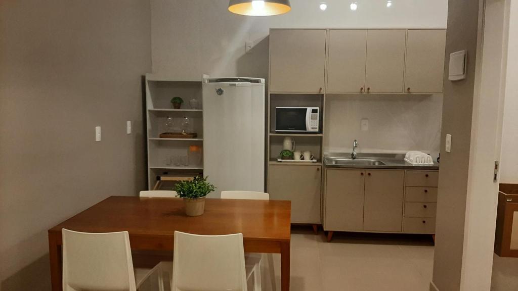 Dapur atau dapur kecil di Mix aparts Tijucas -kit 10